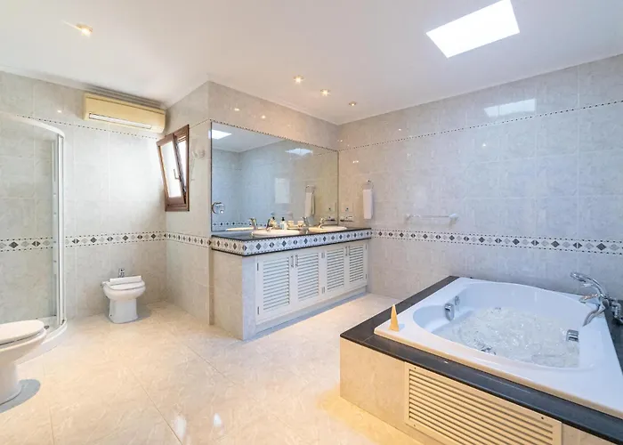 بيت للعطل Cozy In With Wifi *